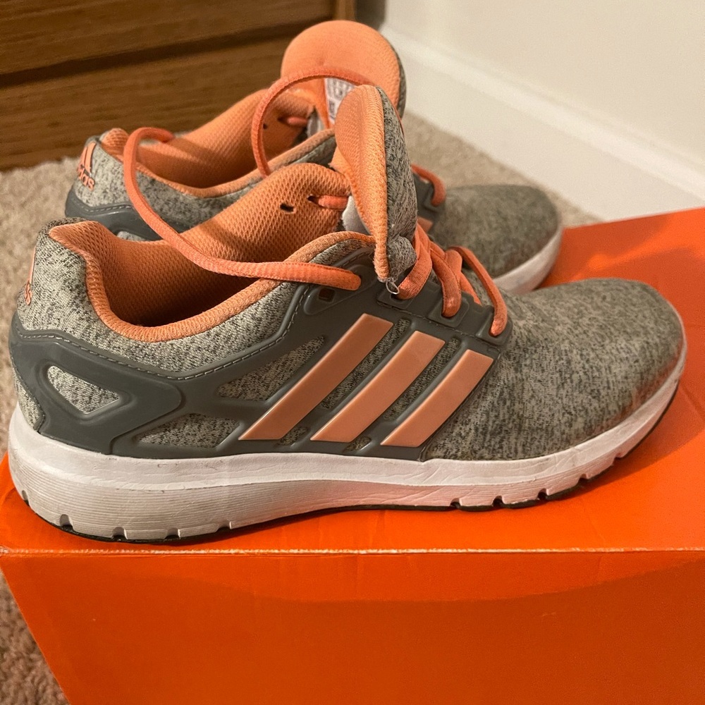 Adidas cloudfoam shoe